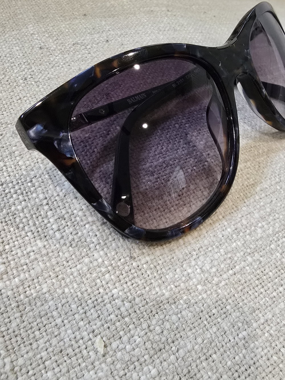✨Balmain Tortoiseshell Cat-Eye Sunglasses with Gradient Lenses , Excellent - Picture 10 of 11